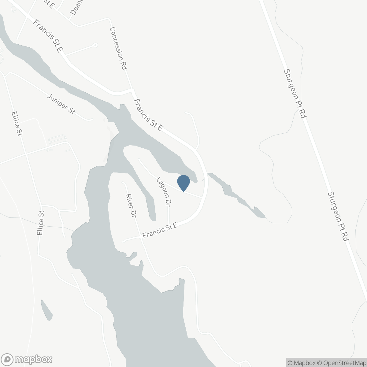 14 WYCHWOOD DRIVE E, Fenelon Falls, Ontario K0M 1N0